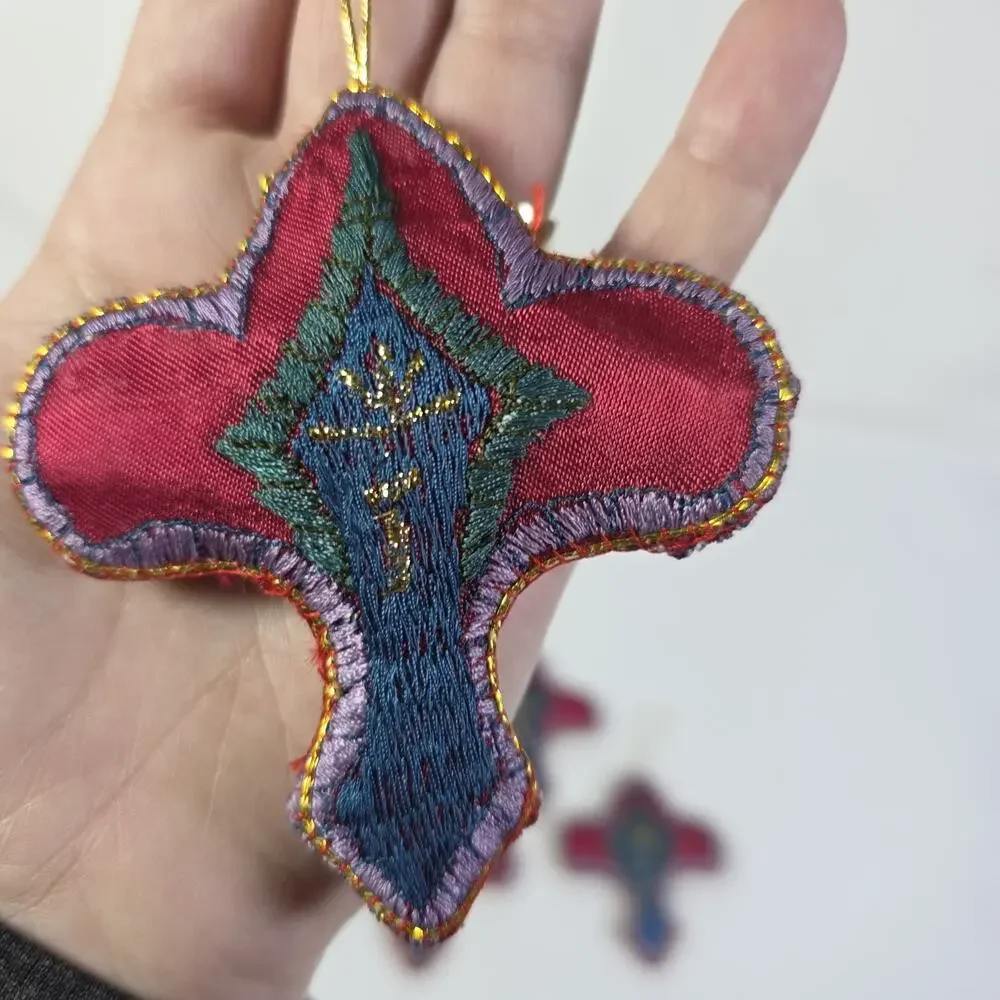 Pier 1 Embroided Fabric Christmas Tree Ornaments Lot Of 6 Vintage Holiday